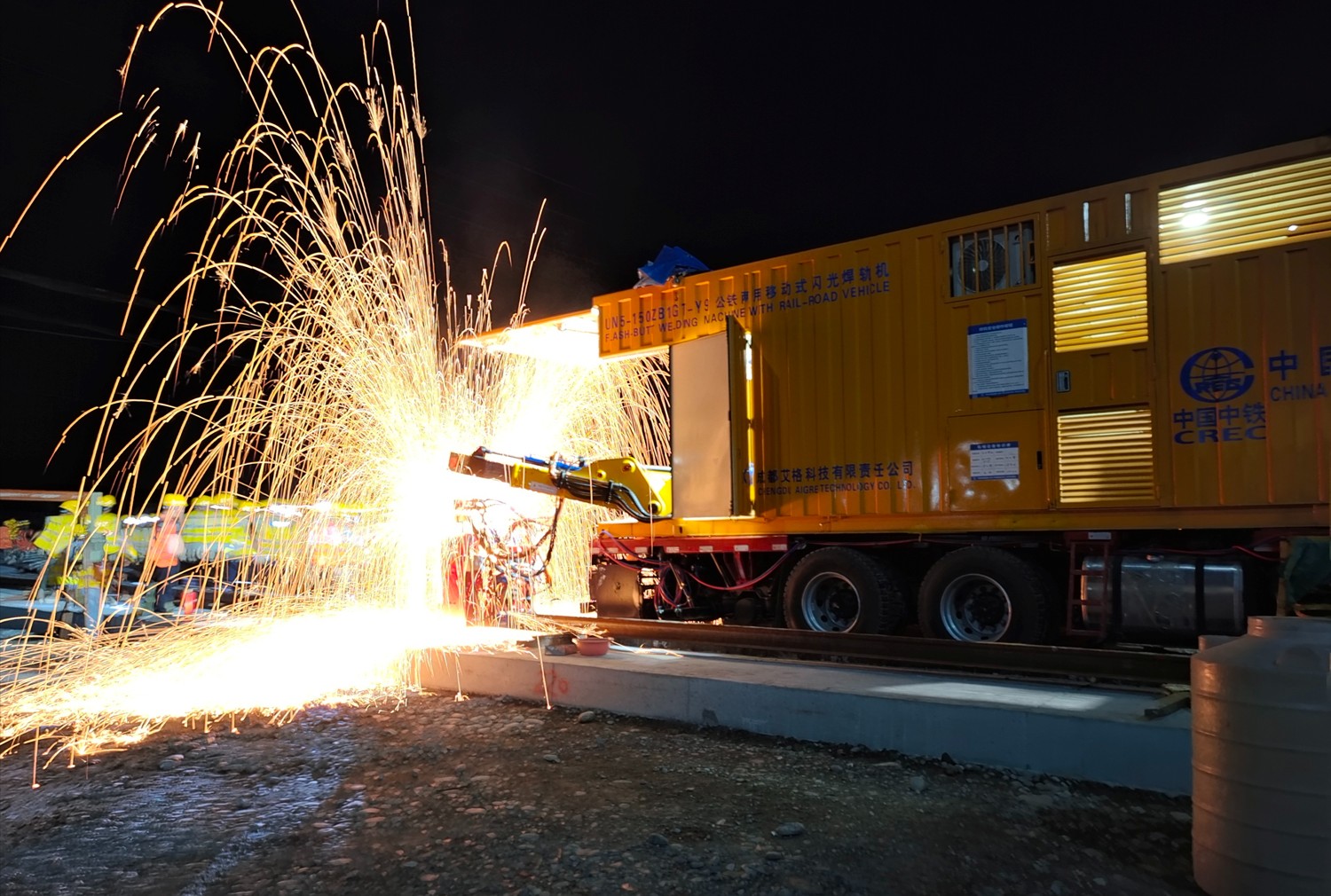 公鐵兩用.jpg 公鐵兩用.jpg